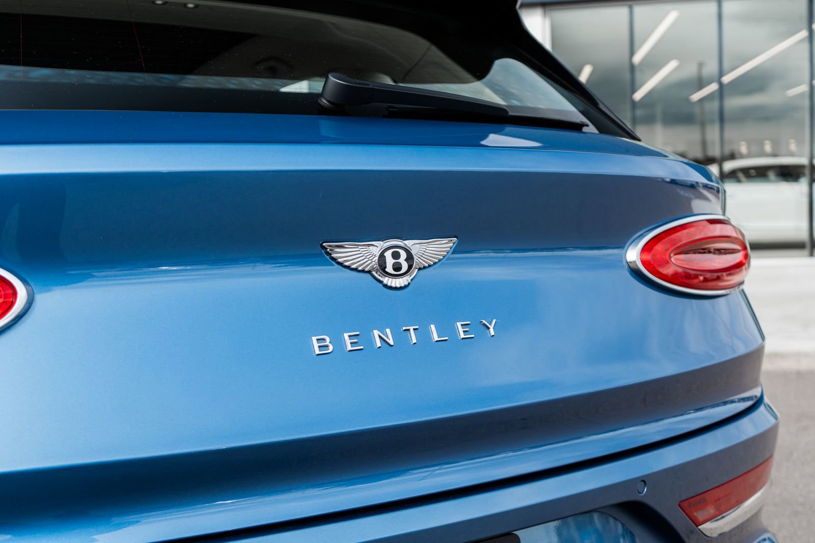 Certified 2022 Bentley Bentayga image 7