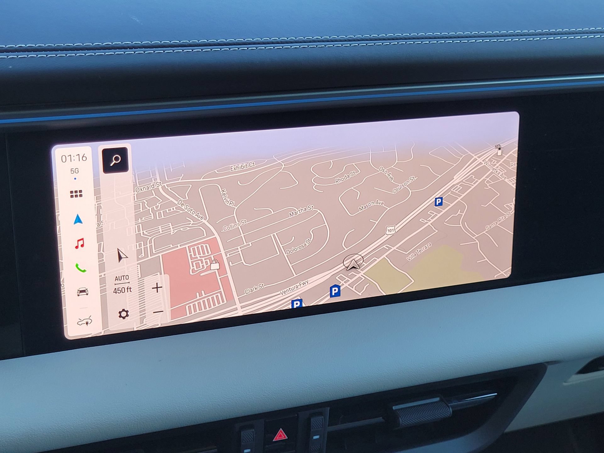 New 2025 Porsche Macan 4 Electric AWD/4WD image 18