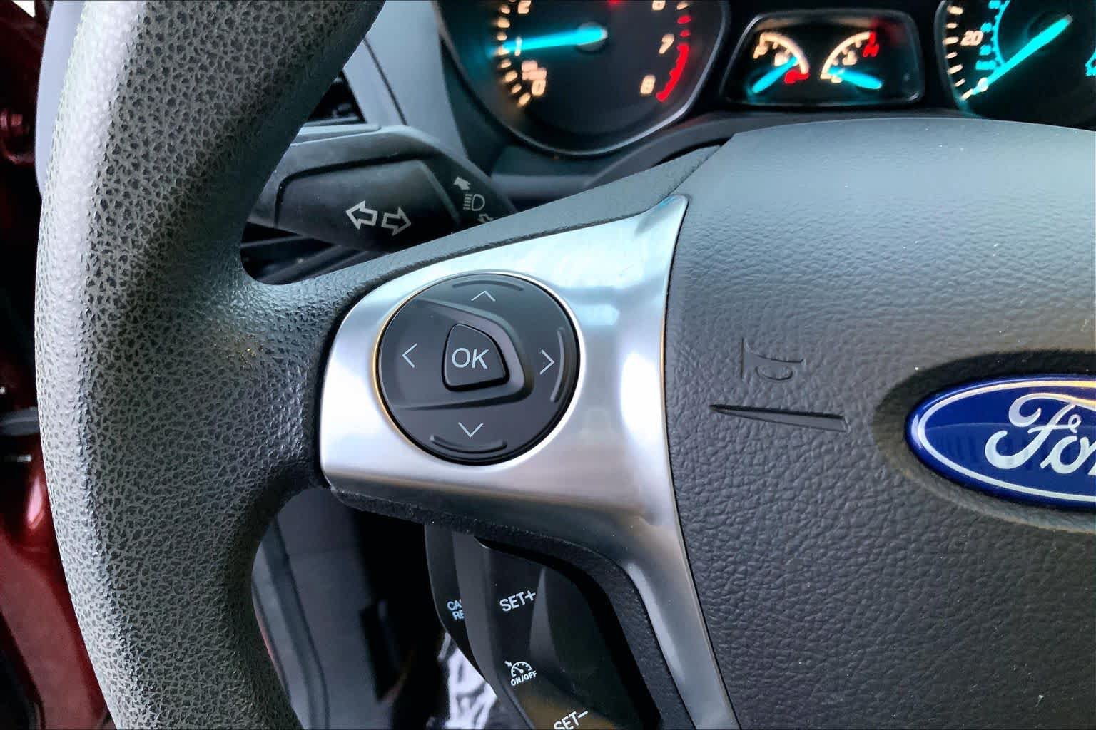 Used 2016 Ford Escape SE w/ Equipment Group 201A FWD image 22