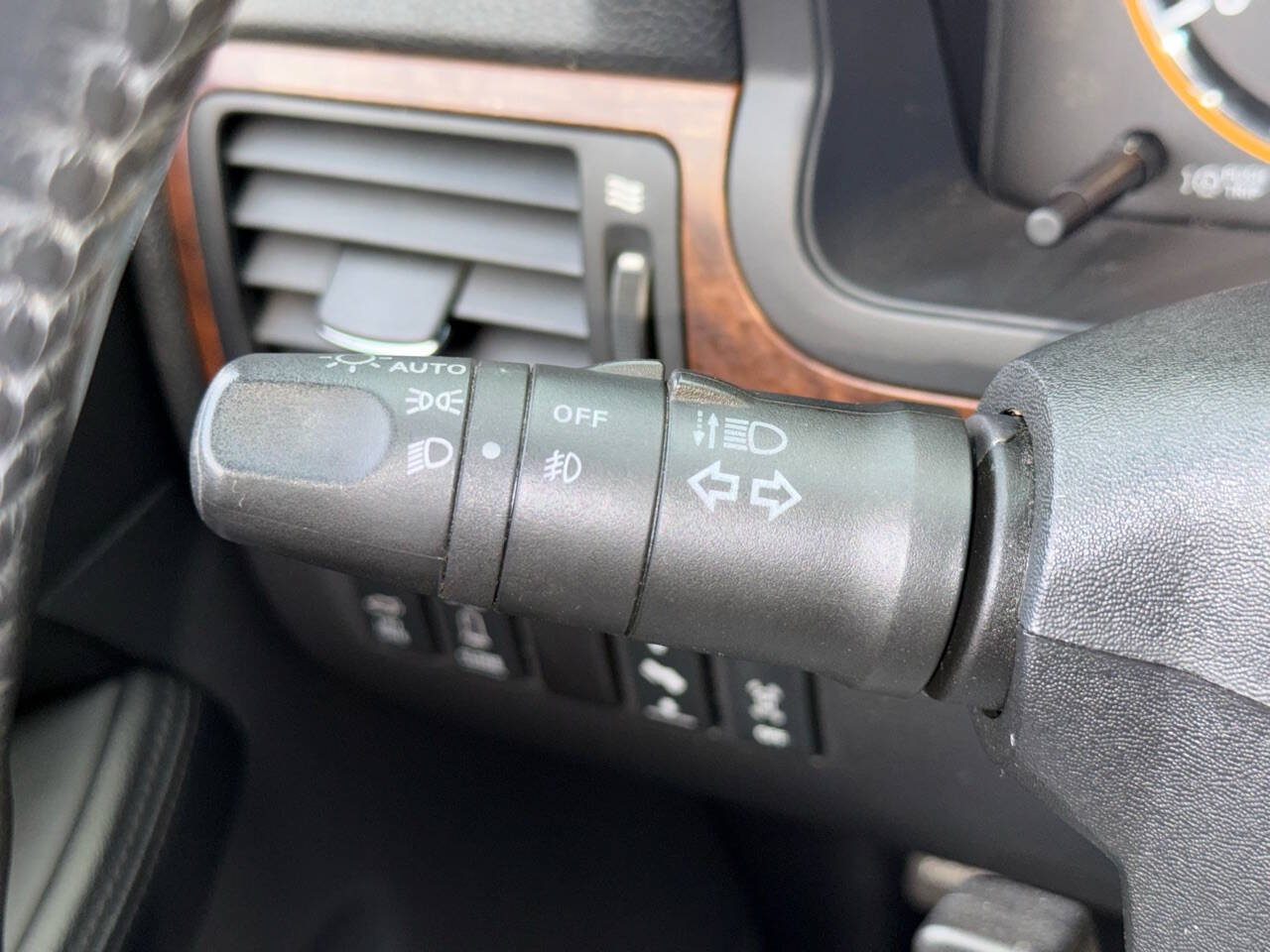 Used 2008 Nissan Armada LE w/ Preferred Pkg AWD/4WD image 30