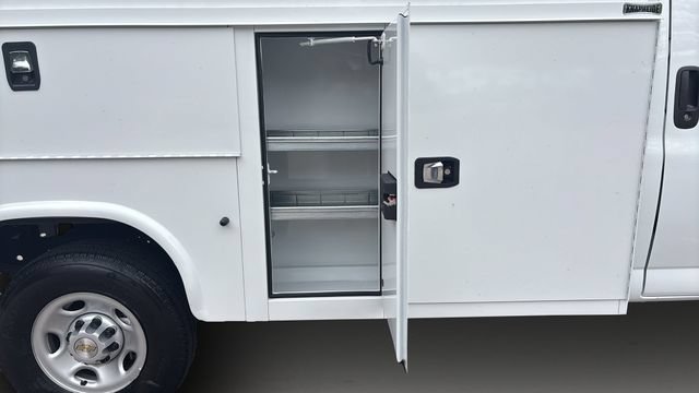 New 2025 Chevrolet Express 3500 w/ Power Convenience Package RWD image 19