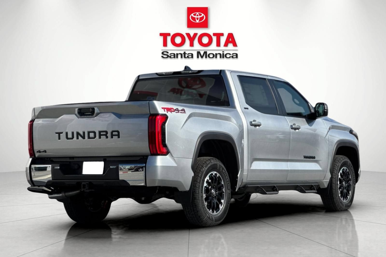 New 2026 Toyota Tundra SR5 w/ SR5 Convenience Package AWD/4WD image 3