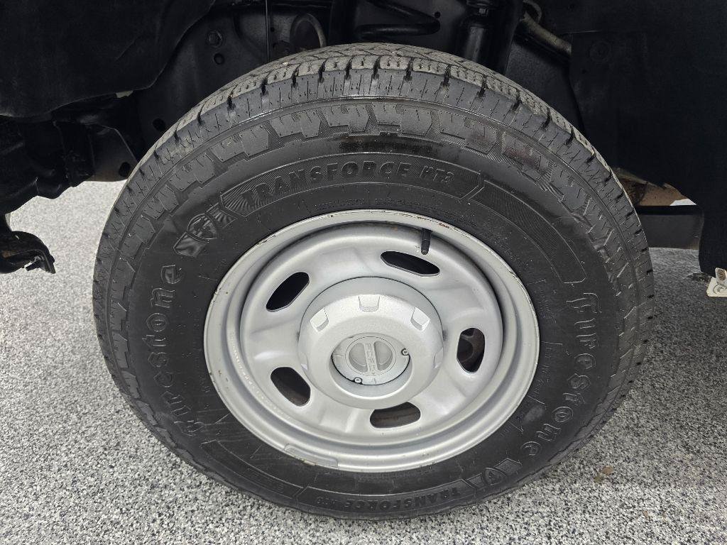 Used 2015 Ford F250 XL AWD/4WD image 25