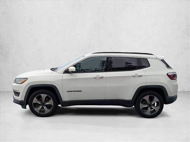 Used 2018 Jeep Compass Latitude w/ Popular Equipment Group FWD image 9