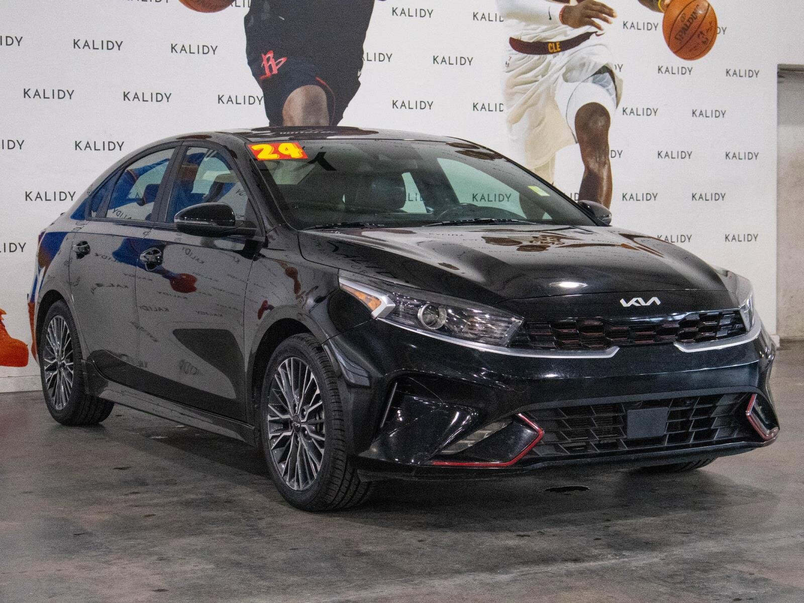 Used 2024 Kia Forte GT-Line w/ GT-Line Premium Package image 20