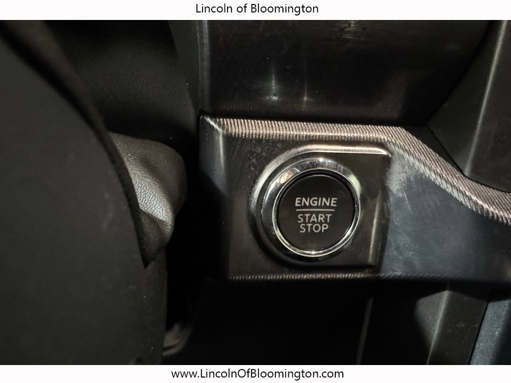 Used 2025 Ford F150 Lariat AWD/4WD image 45