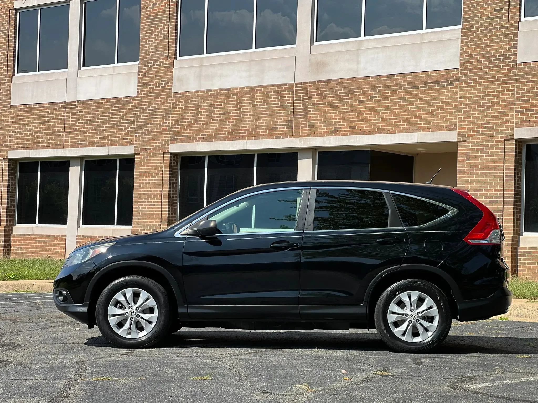 Used 2013 Honda CR-V EX image 2