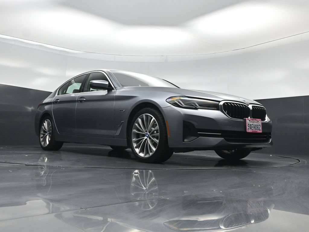 Used 2022 BMW 530e w/ Convenience Package RWD image 44