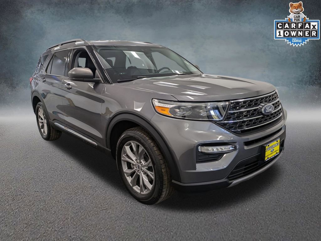 Used 2022 Ford Explorer XLT w/ Equipment Group 202A AWD/4WD image 3