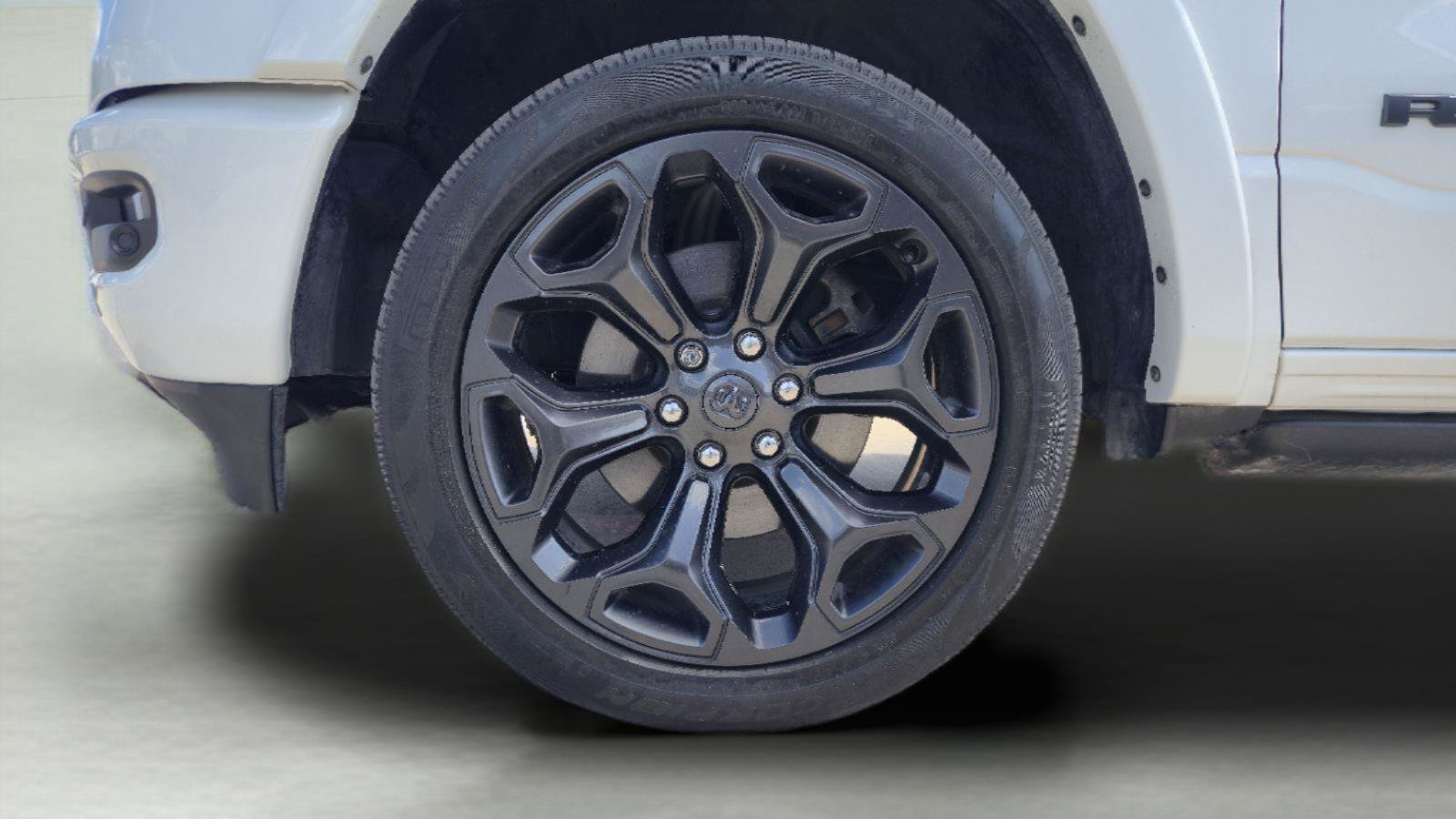 Used 2023 RAM 1500 Limited AWD/4WD image 11