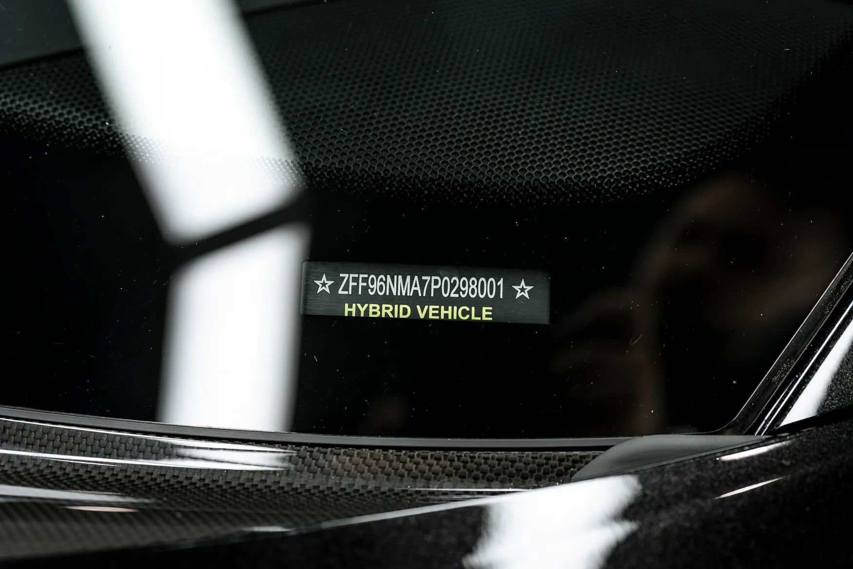 Used 2023 Ferrari SF90 Spider image 38