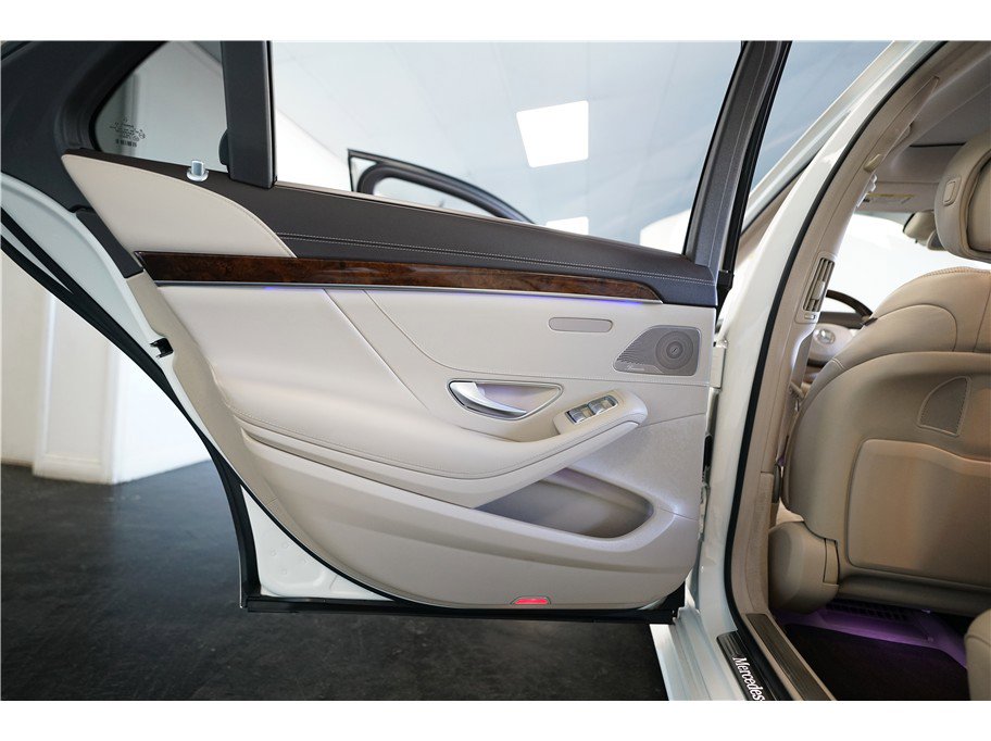 Used 2015 Mercedes-Benz S 550 Sedan image 17