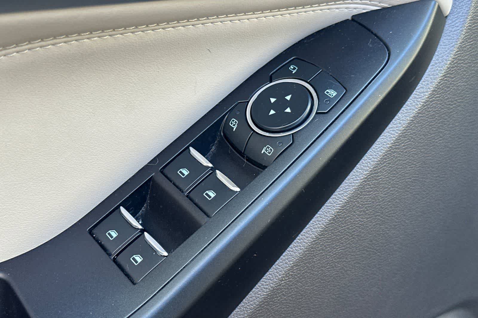 Used 2020 Ford Explorer Platinum AWD/4WD image 13