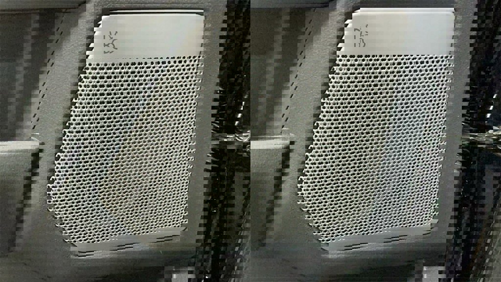 New 2025 Ford F350 Lariat w/ Black Appearance Package image 37