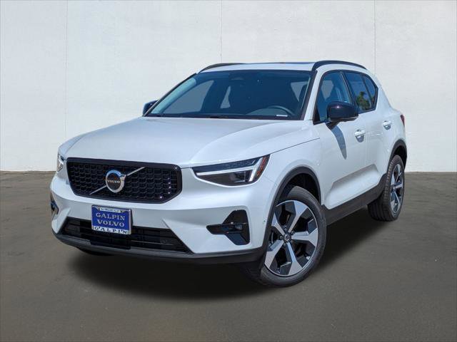 New 2026 Volvo XC40 B5 Plus w/ Climate Package