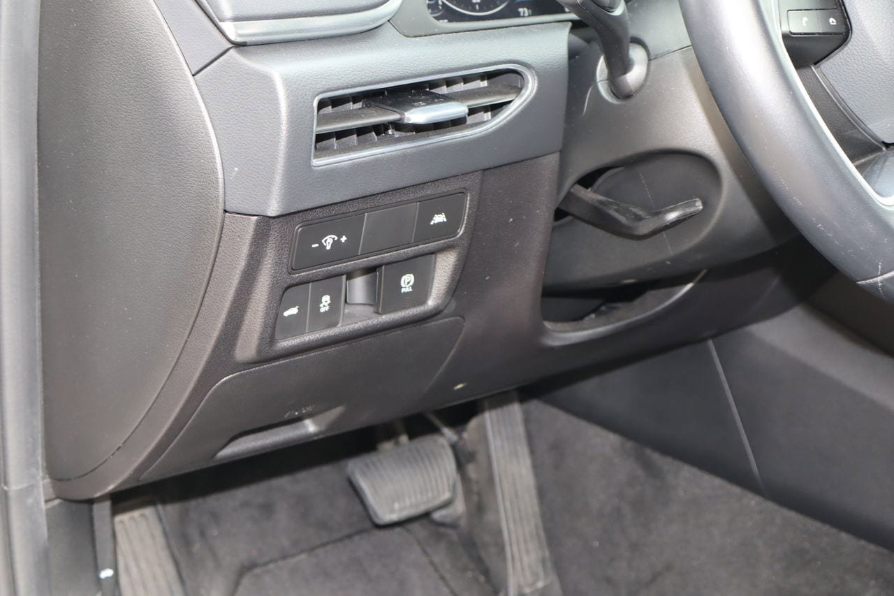 Used 2023 Hyundai Sonata SEL w/ Convenience Package FWD image 22