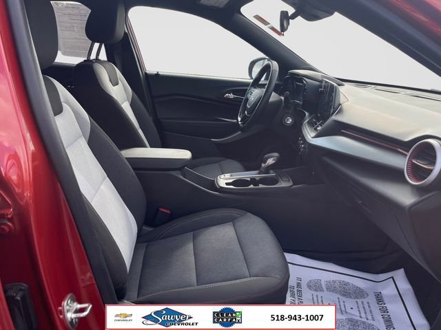 Used 2024 Chevrolet Trax RS w/ Driver Confidence Package image 16