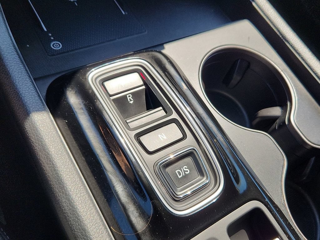 Used 2025 Honda Pilot EX-L image 10