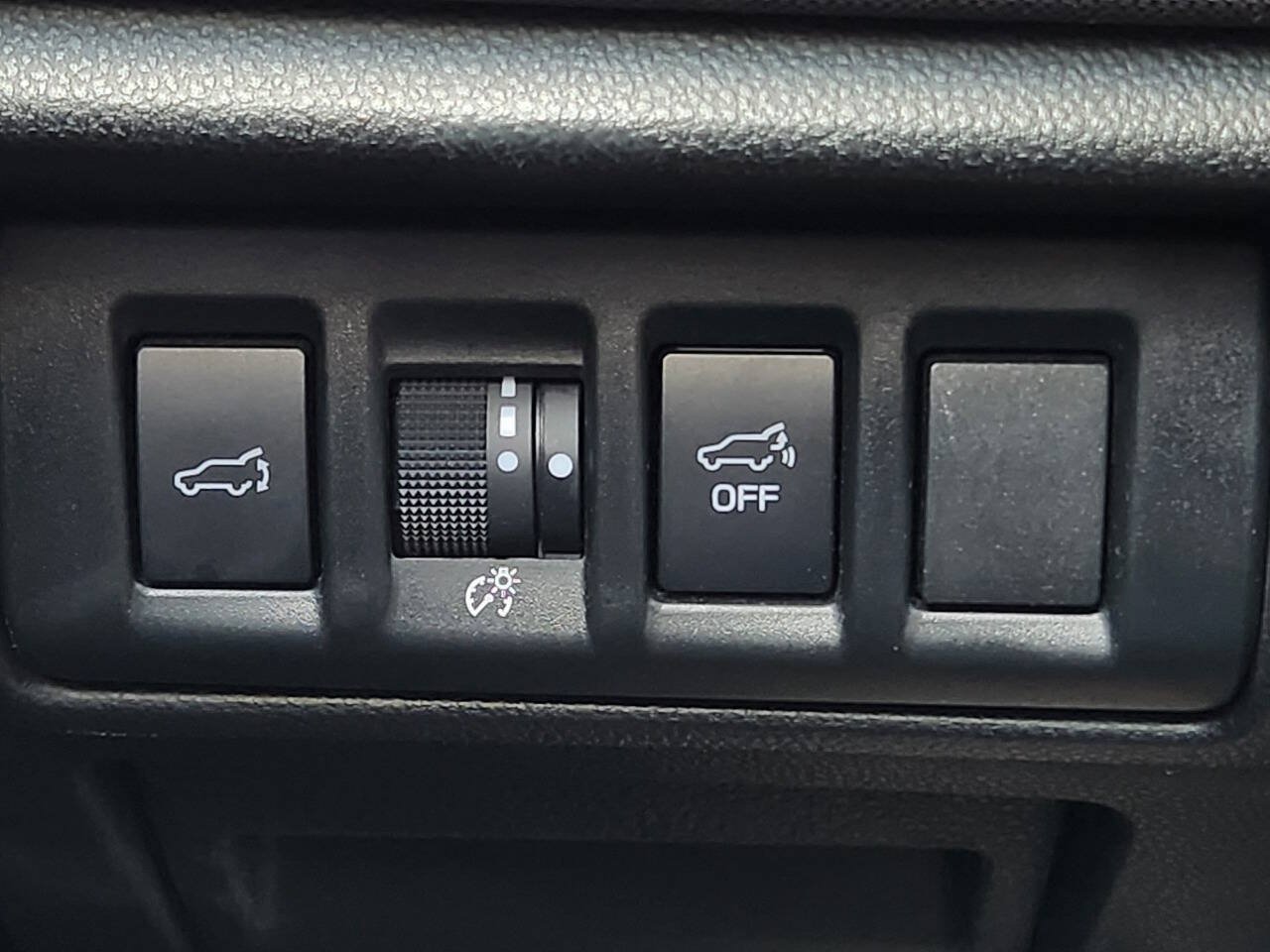 Used 2022 Subaru Outback Premium AWD/4WD image 23