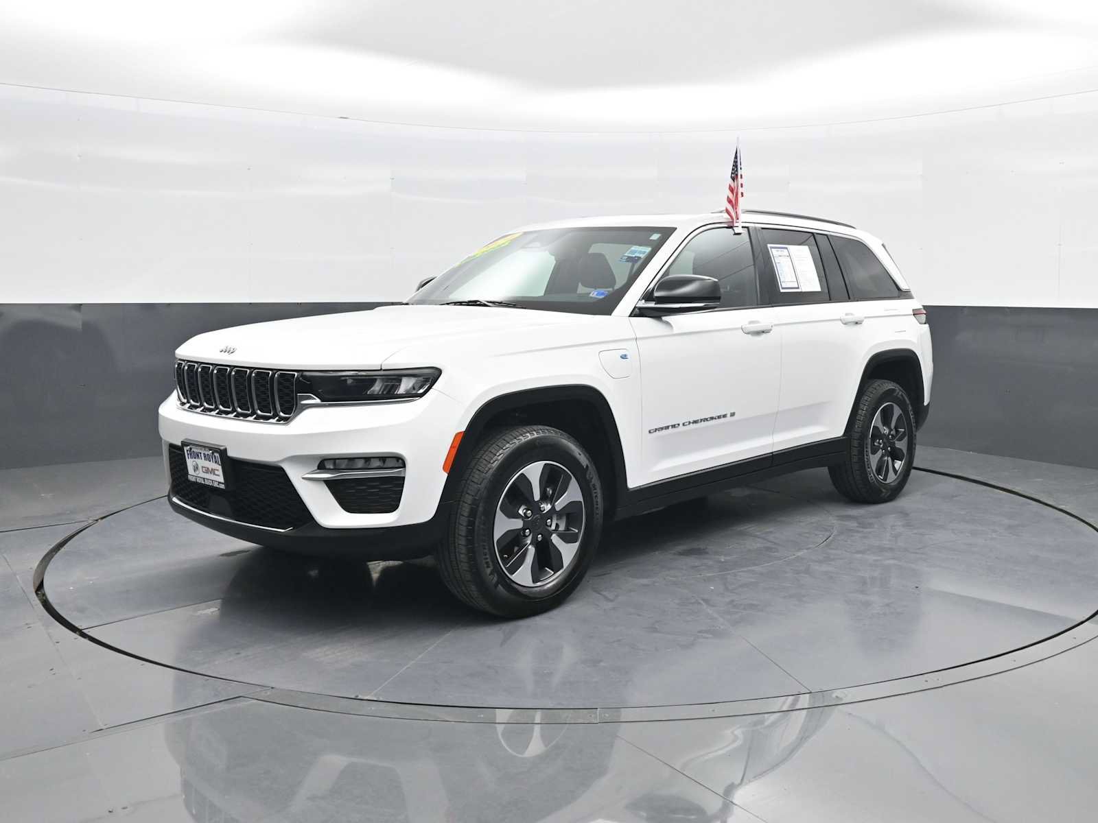 Used 2024 Jeep Grand Cherokee Limited 4xe AWD/4WD image 4