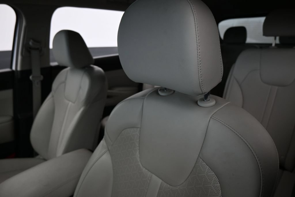 Used 2023 Kia Sorento EX FWD image 17
