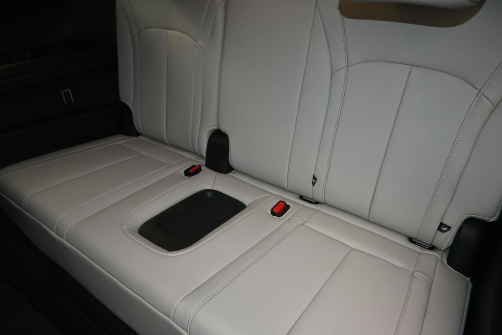New 2027 INFINITI QX60 Luxe w/ Cargo Package FWD image 17