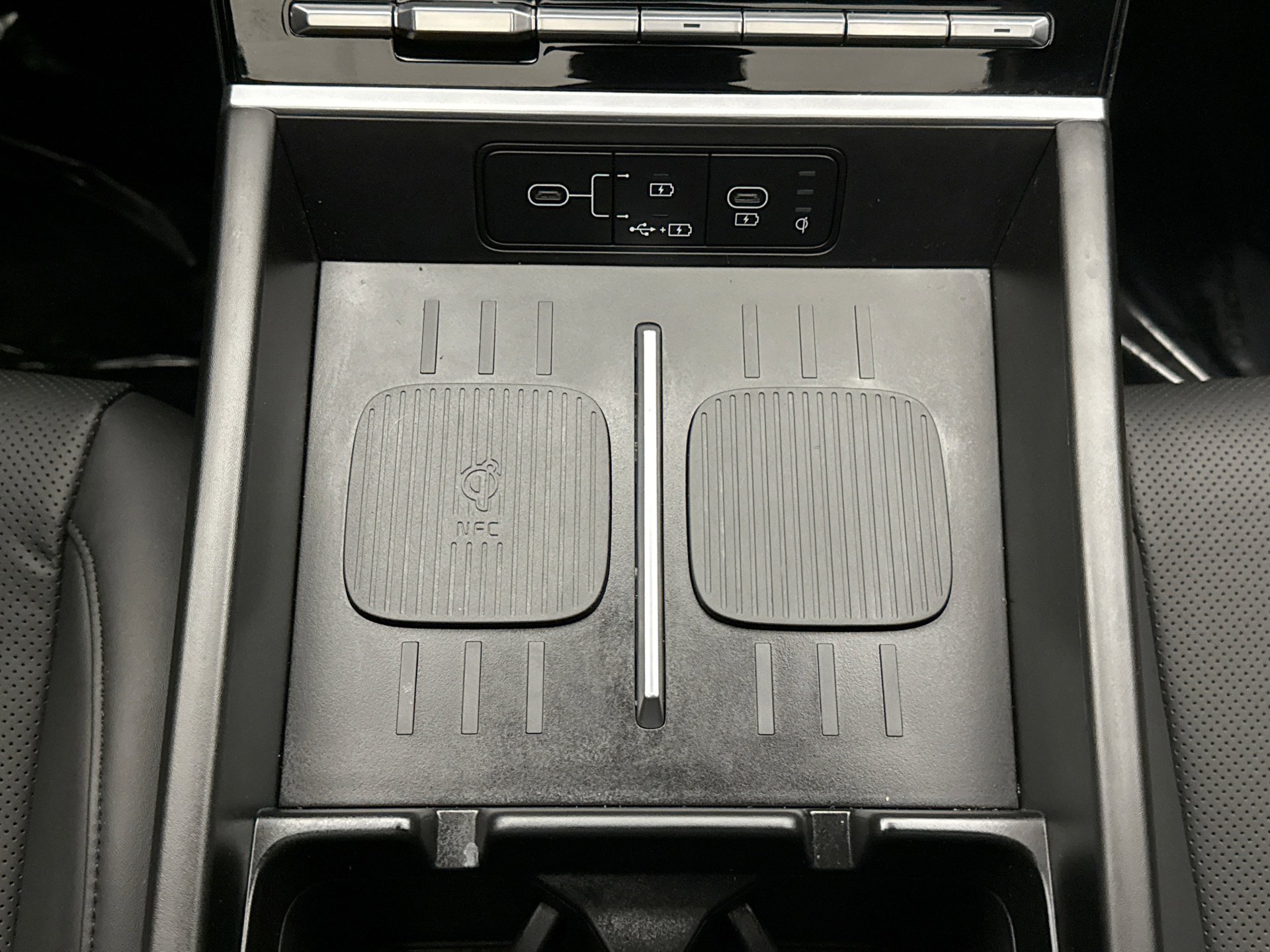 Used 2025 Hyundai Santa Fe XRT image 17