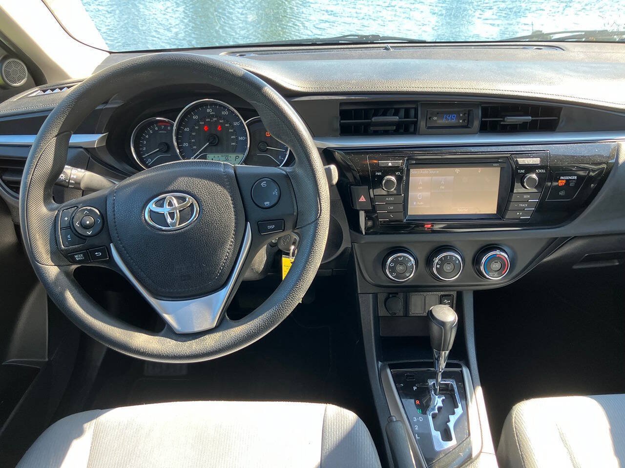 Used 2016 Toyota Corolla L FWD image 7
