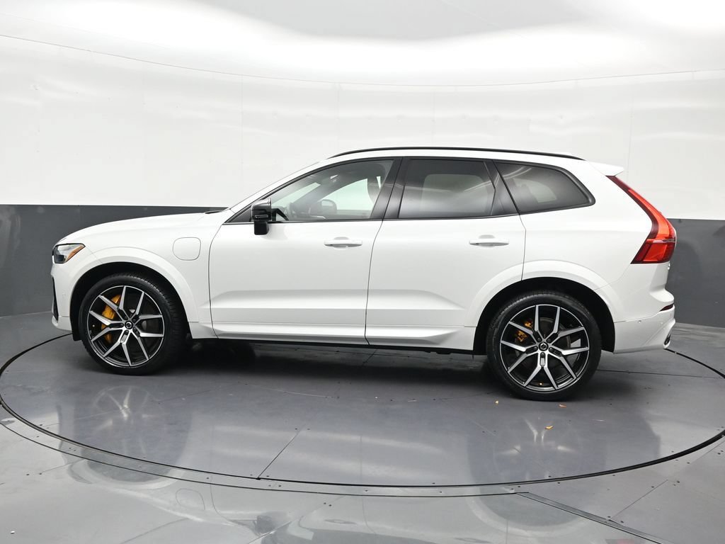 Certified 2024 Volvo XC60 T8 Polestar AWD/4WD image 2