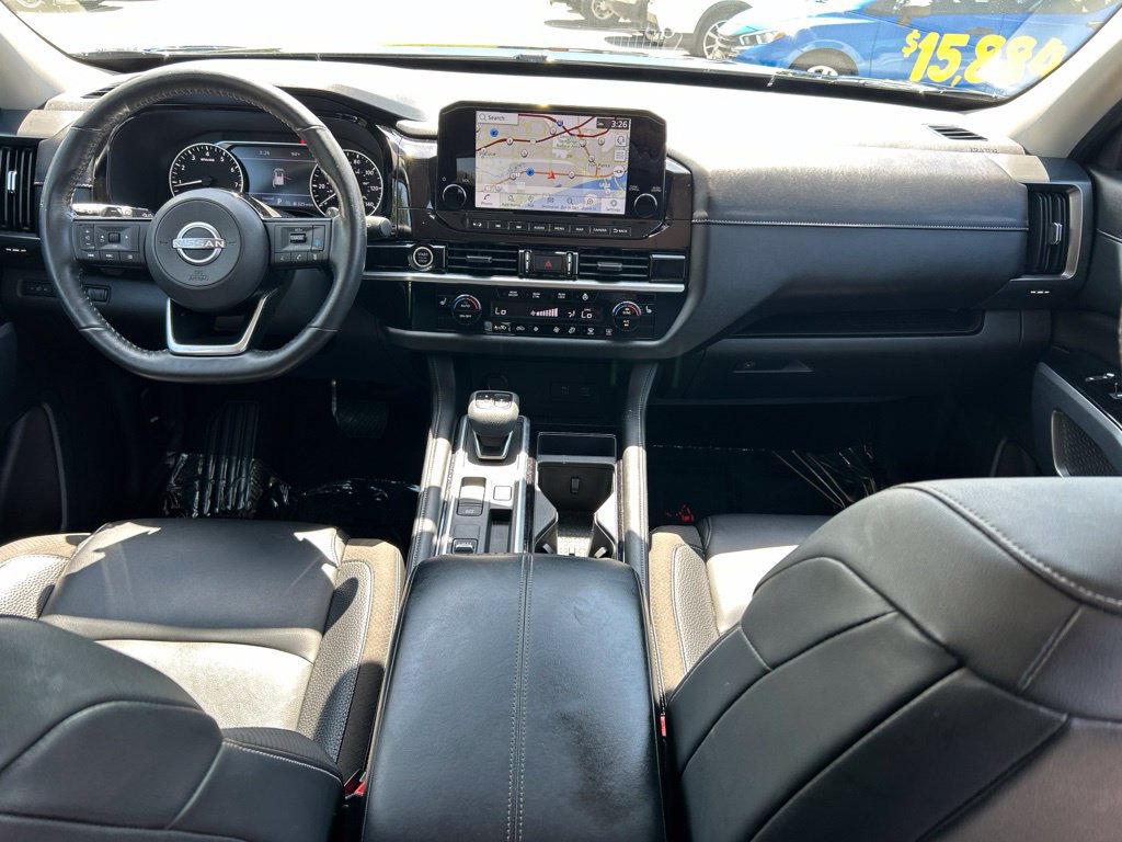 Certified 2022 Nissan Pathfinder SL w/ SL Black Package FWD image 12