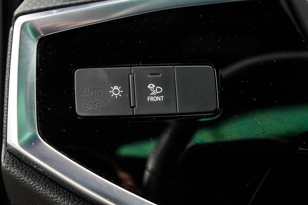 Used 2025 Audi Q3 2.0T Premium AWD/4WD image 42