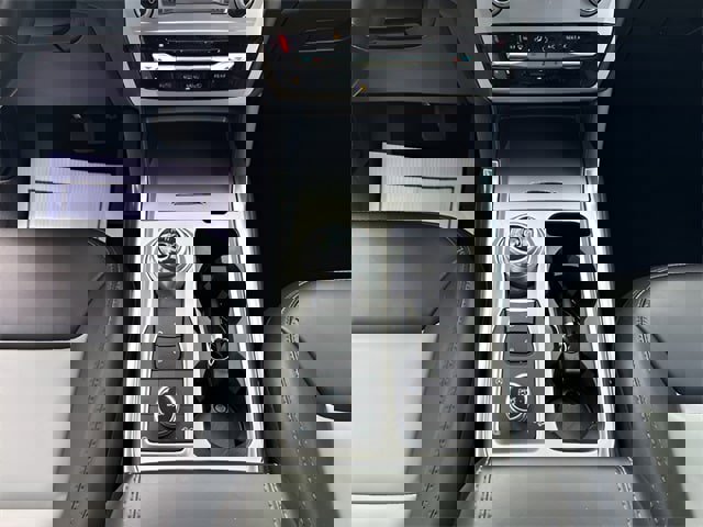 Used 2022 Ford Explorer XLT w/ Equipment Group 202A image 14