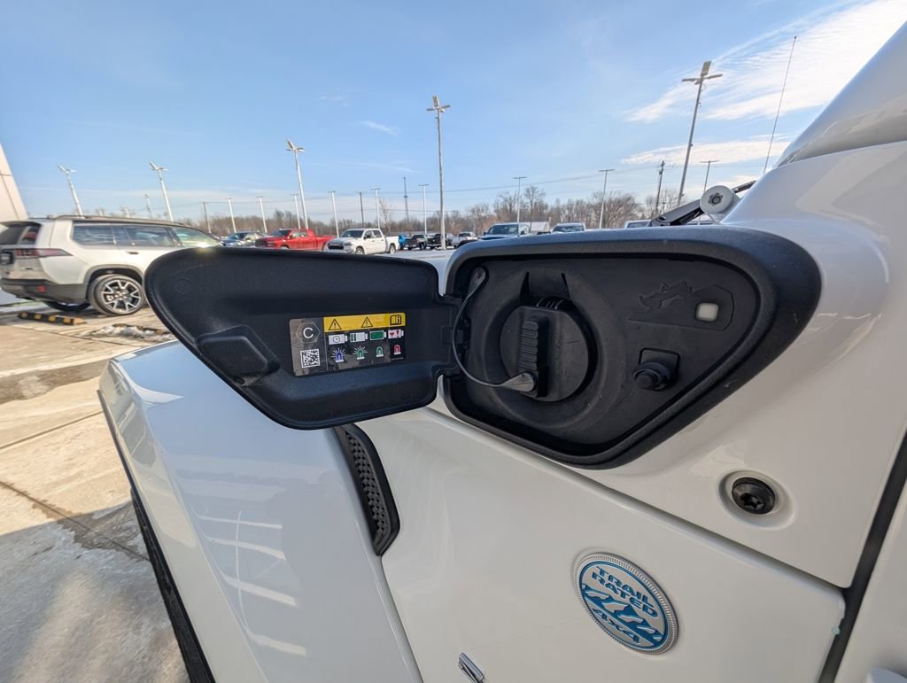 Used 2021 Jeep Wrangler Unlimited Sahara w/ Cold Weather Group image 46