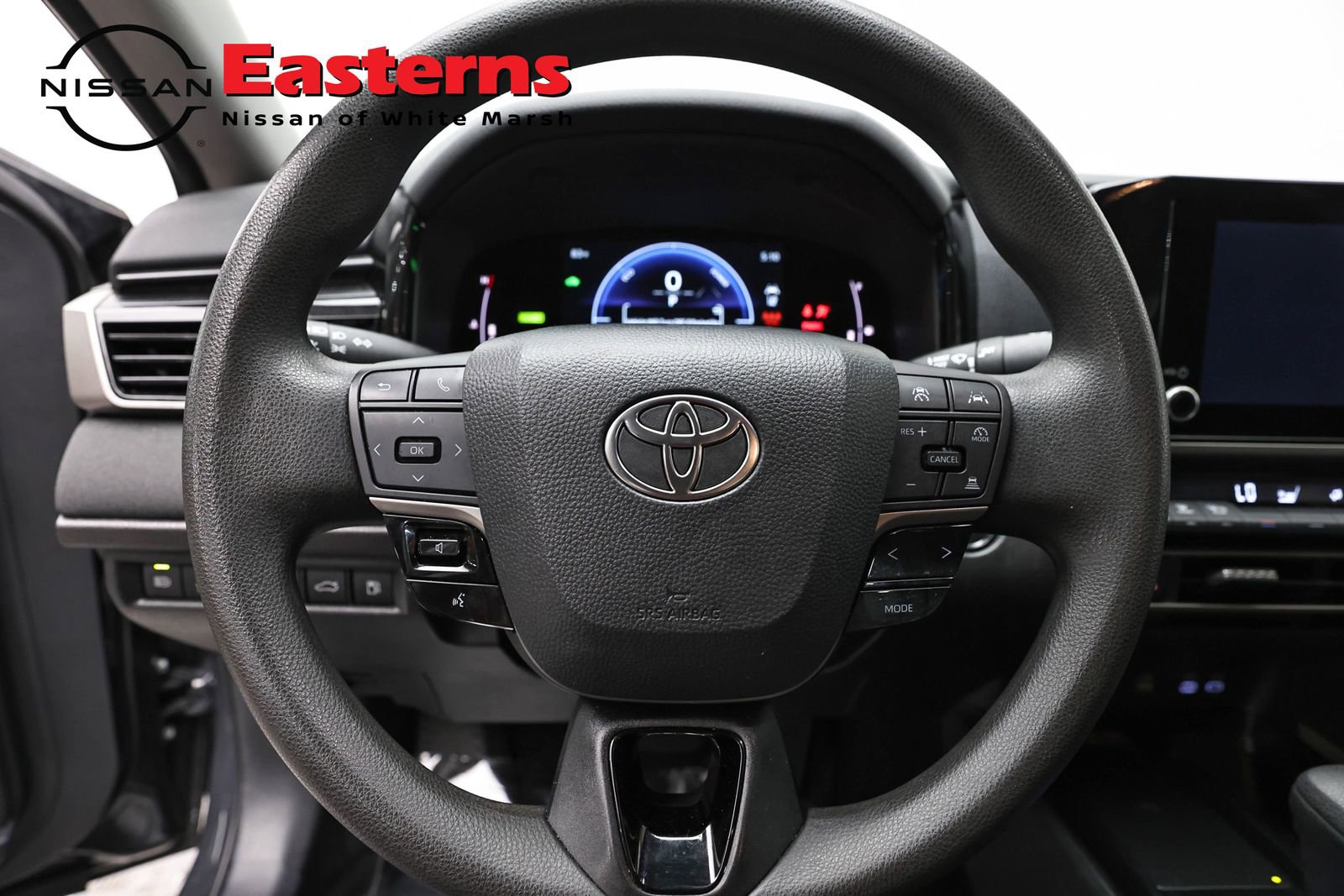 Used 2025 Toyota Camry LE FWD image 10