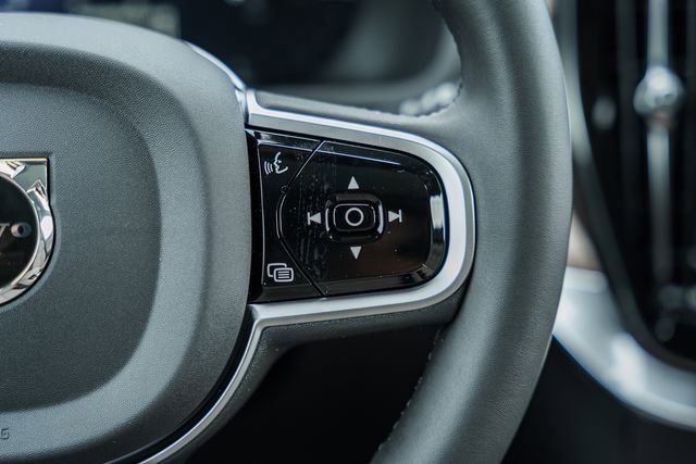 New 2026 Volvo XC90 T8 Plus w/ Protection Package Premier AWD/4WD image 27