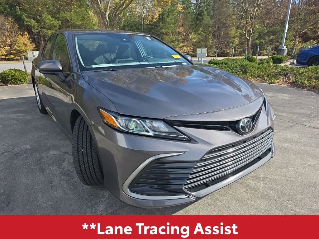 Used 2023 Toyota Camry LE image 10