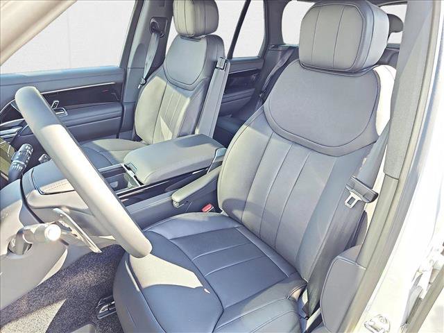 New 2025 Land Rover Range Rover SE image 15