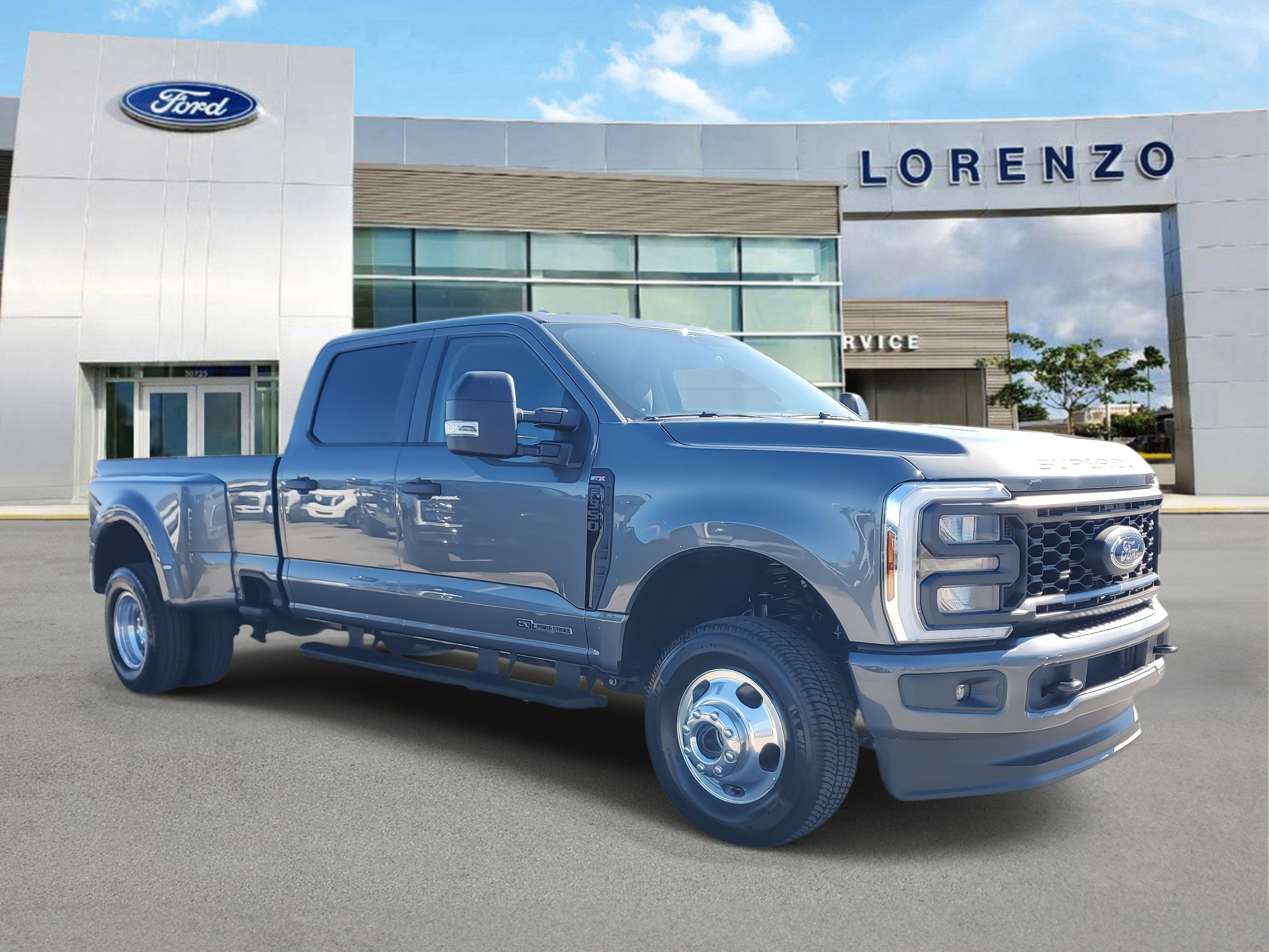 Used 2026 Ford F350 XL w/ STX Appearance Package image 3