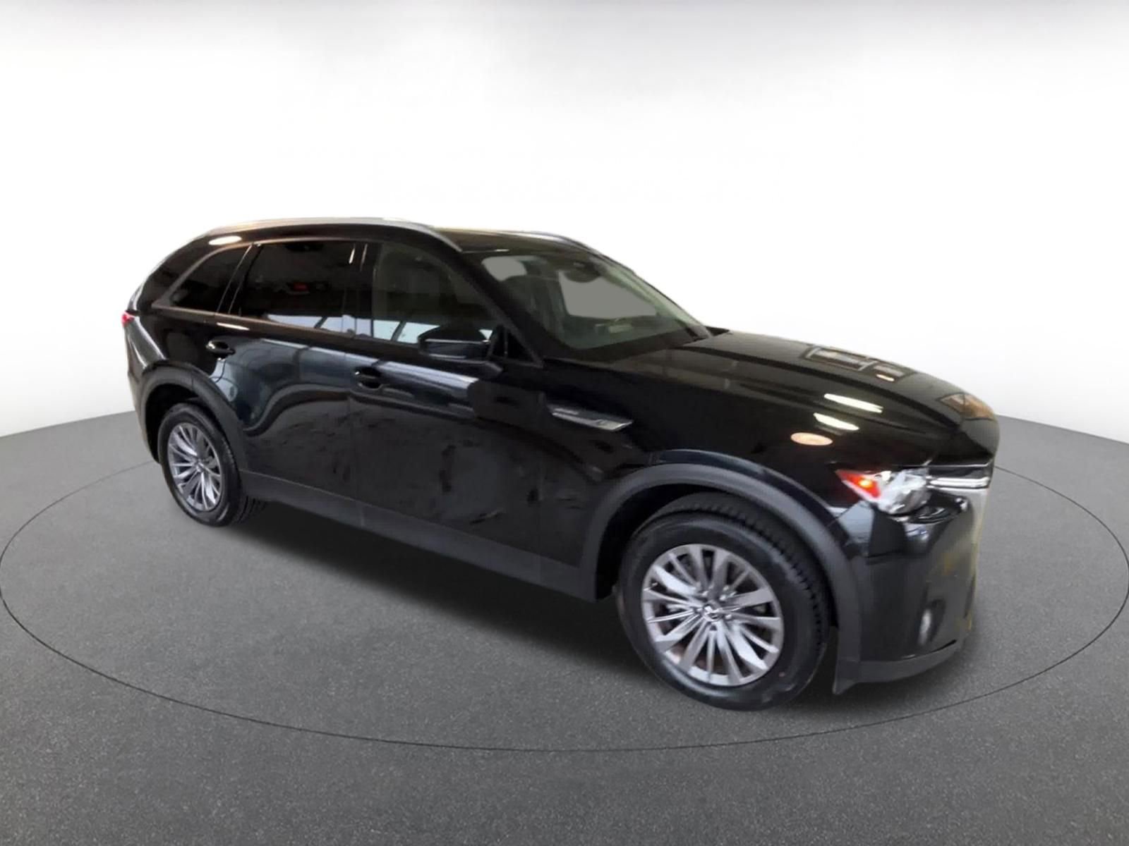 Used 2025 MAZDA CX-90 3.3 Turbo w/ Preferred Package image 3