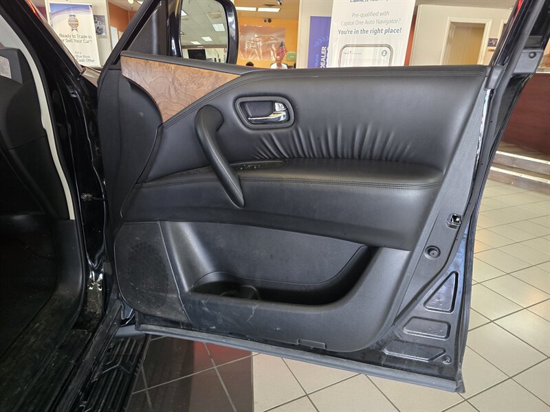 Used 2021 Nissan Armada SL w/ Captain's Chairs Package AWD/4WD image 14