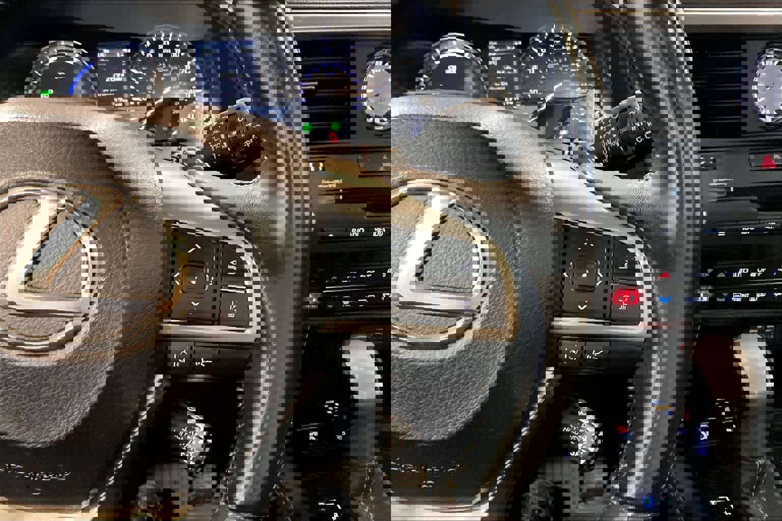 Used 2021 Lexus RX 450h AWD w/ Luxury Package image 20