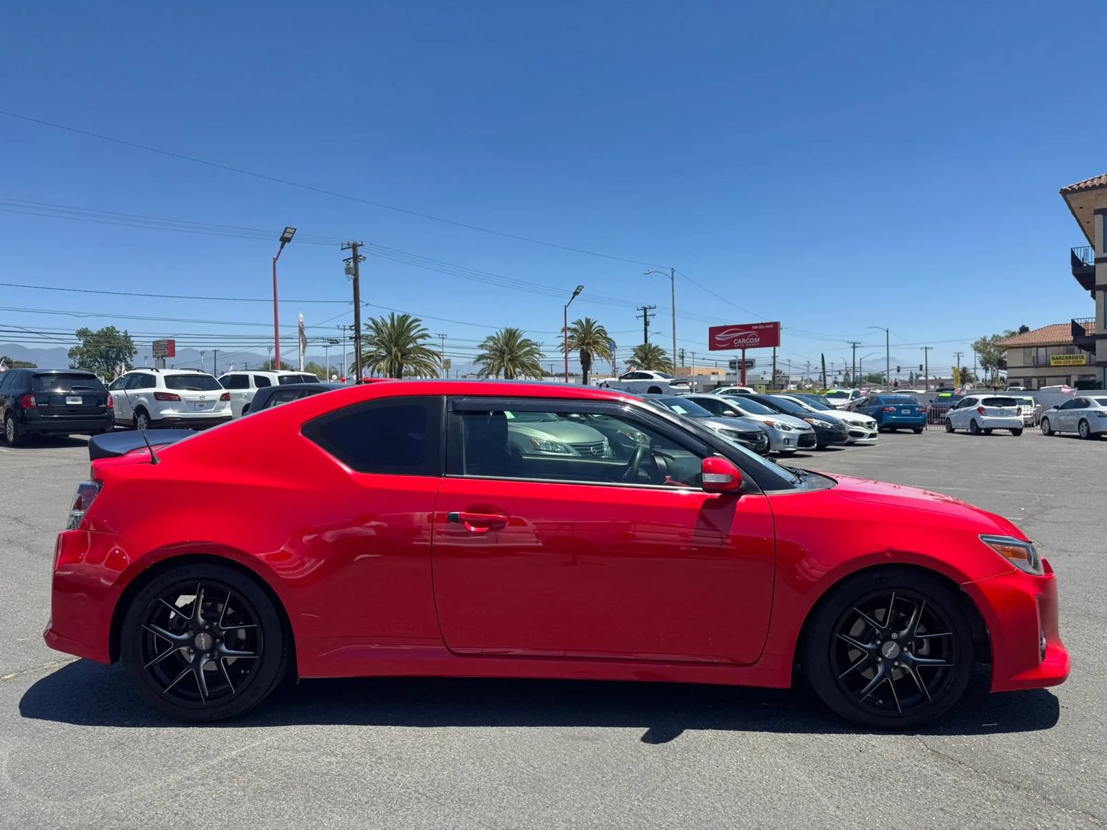Used 2015 Scion tC FWD image 9