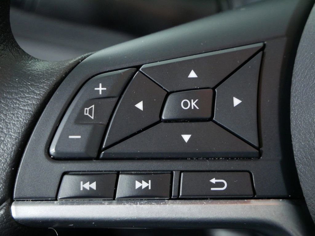 Used 2022 Nissan Kicks SV image 25