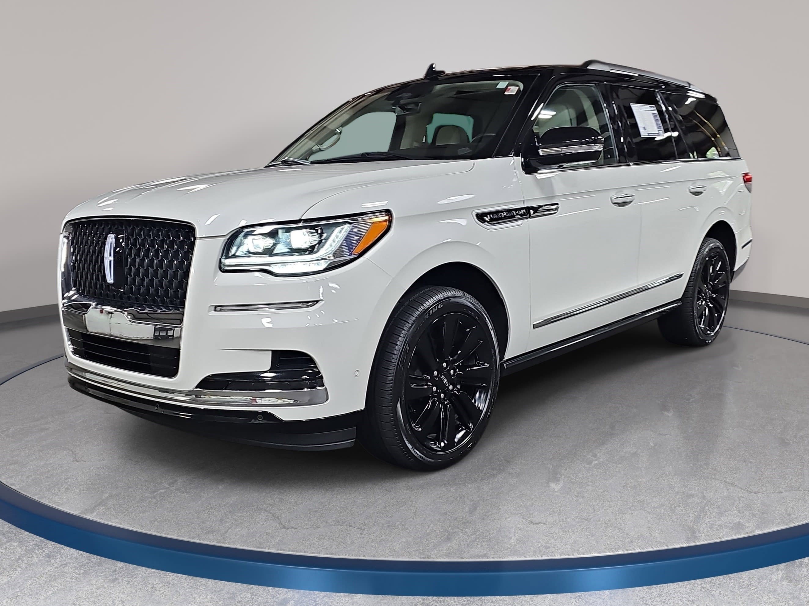 Used 2024 Lincoln Navigator Black Label AWD/4WD image 1