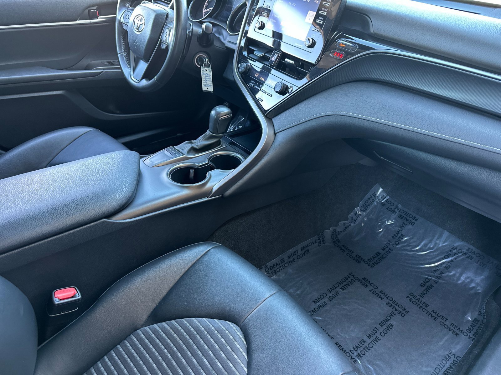 Used 2023 Toyota Camry SE image 14