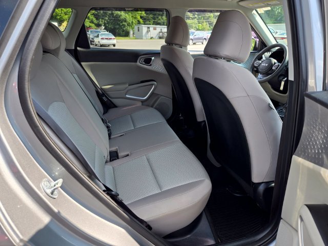 Used 2024 Kia Soul LX FWD image 20