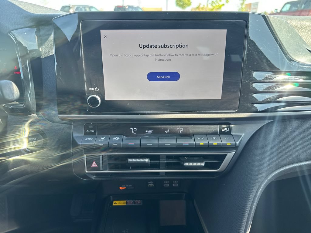 Used 2025 Toyota Camry LE FWD image 15