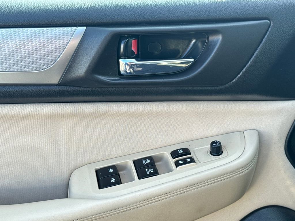 Used 2015 Subaru Legacy 2.5i Premium w/ Moonroof Package image 33