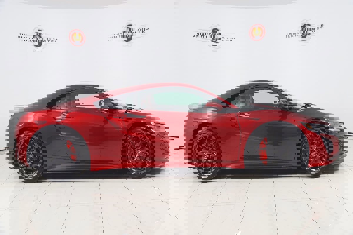 Used 2017 Acura NSX image 2