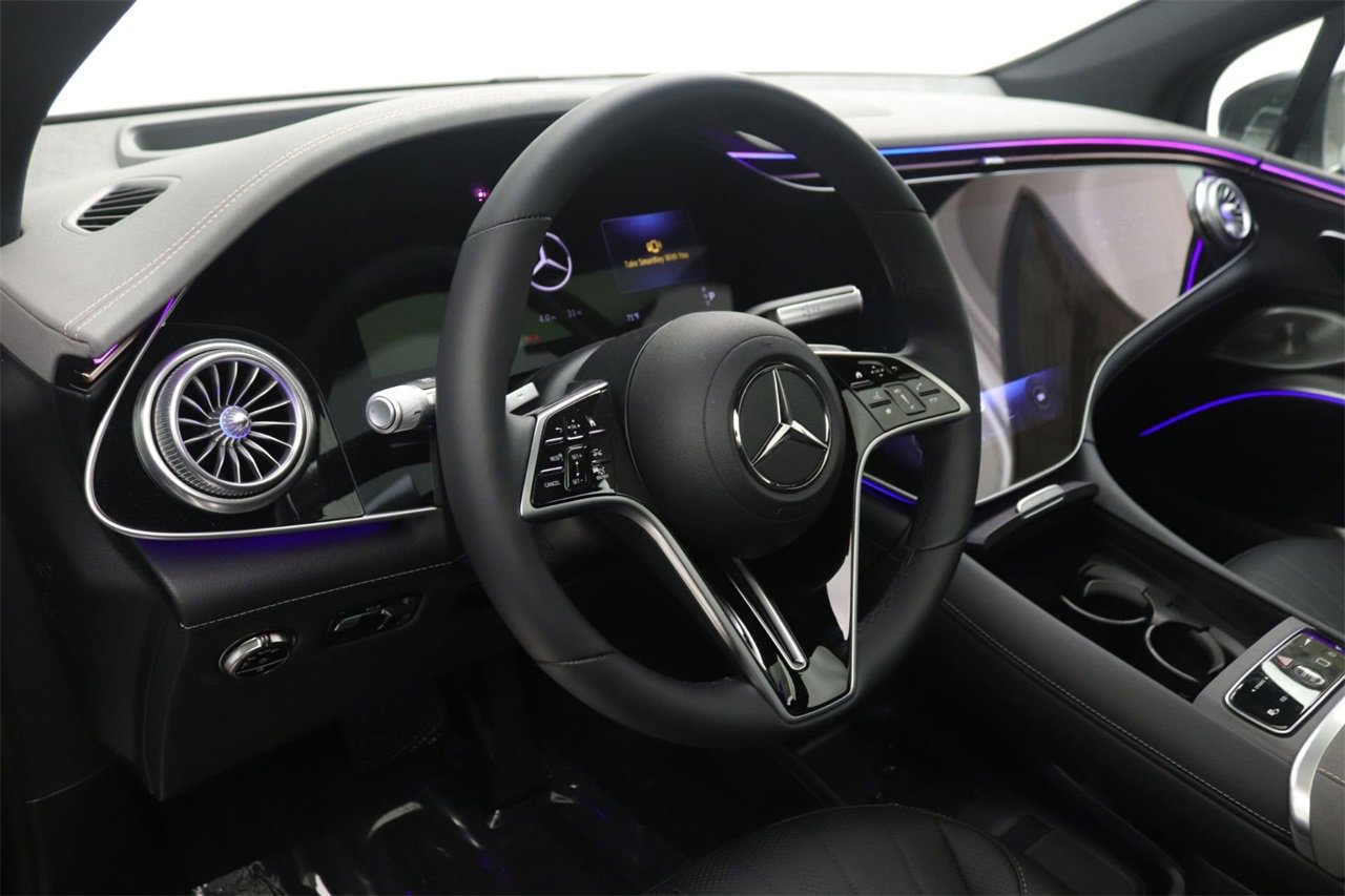 New 2026 Mercedes-Benz EQS 400 4MATIC SUV image 5